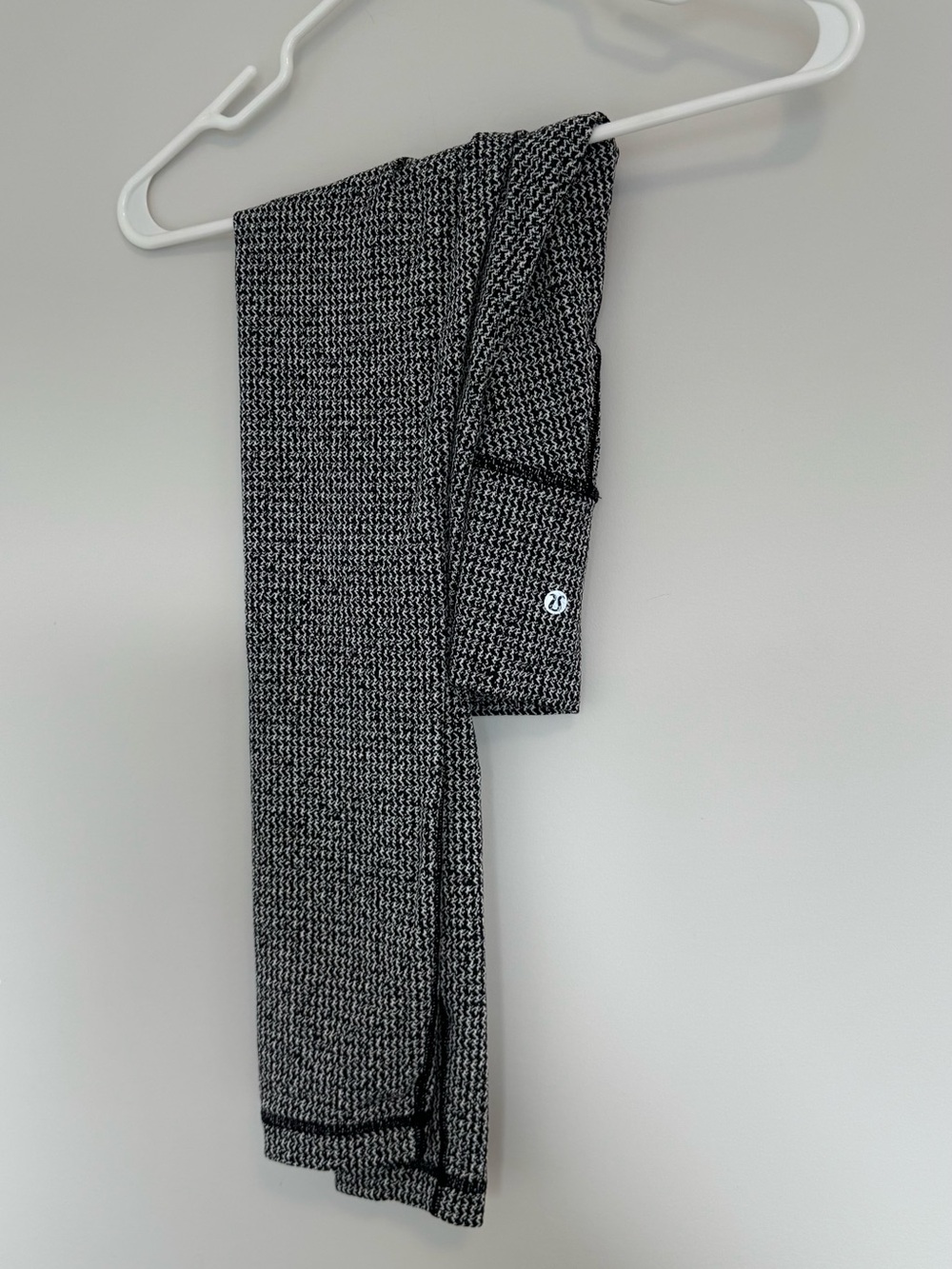 Lululemon High Times Pant
Teeny Tooth White Black